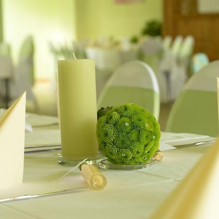 Pension Zum Hirsch Goda Bagian luar foto