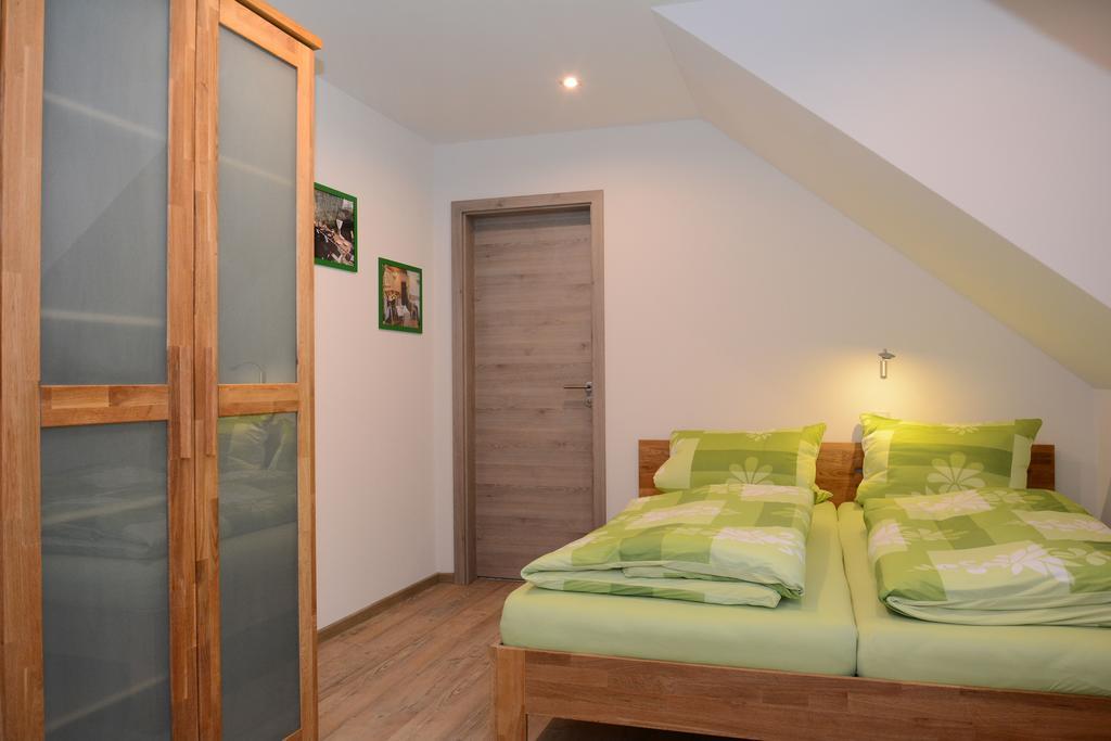 Pension Zum Hirsch Goda Ruang foto
