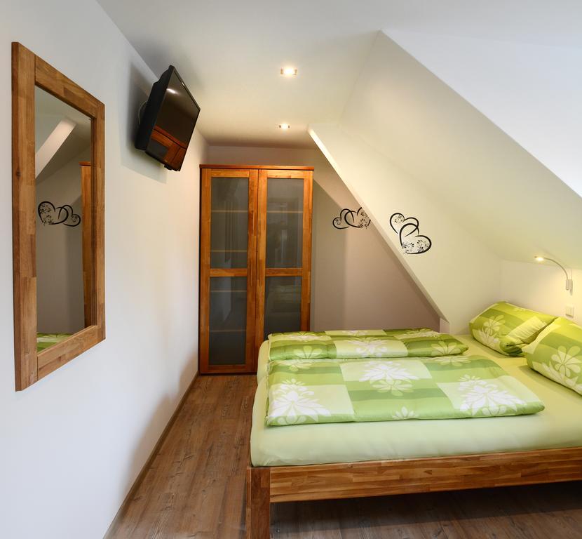 Pension Zum Hirsch Goda Ruang foto