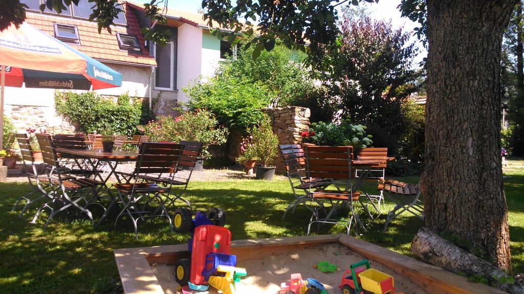 Pension Zum Hirsch Goda Bagian luar foto
