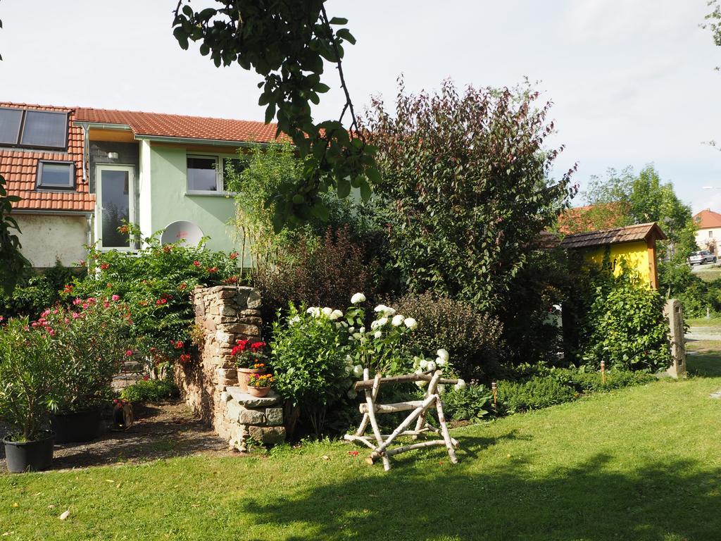 Pension Zum Hirsch Goda Bagian luar foto