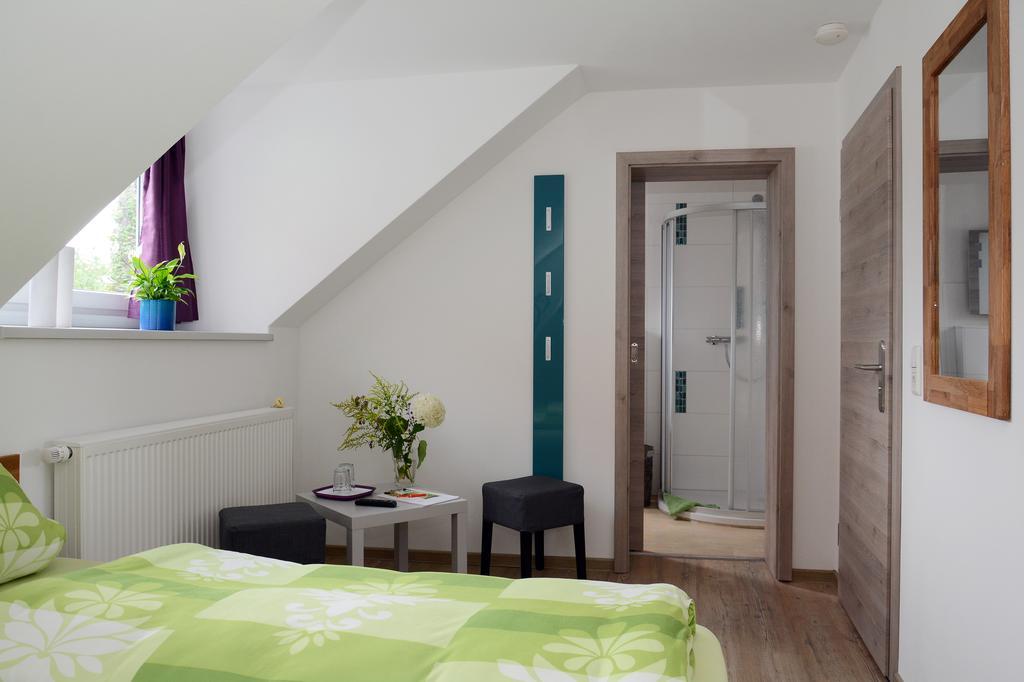 Pension Zum Hirsch Goda Bagian luar foto